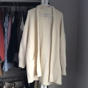 Aritzia Babaton I-OI Cardi Sweater, never worn